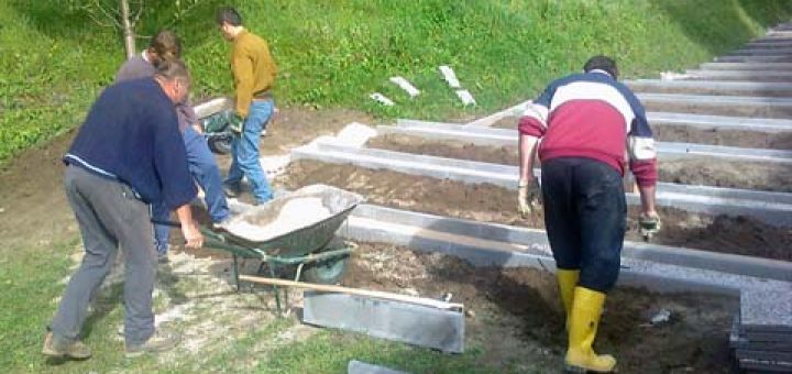 Izgradnja cevetličnega vrta - poleti do jeseni 2010
